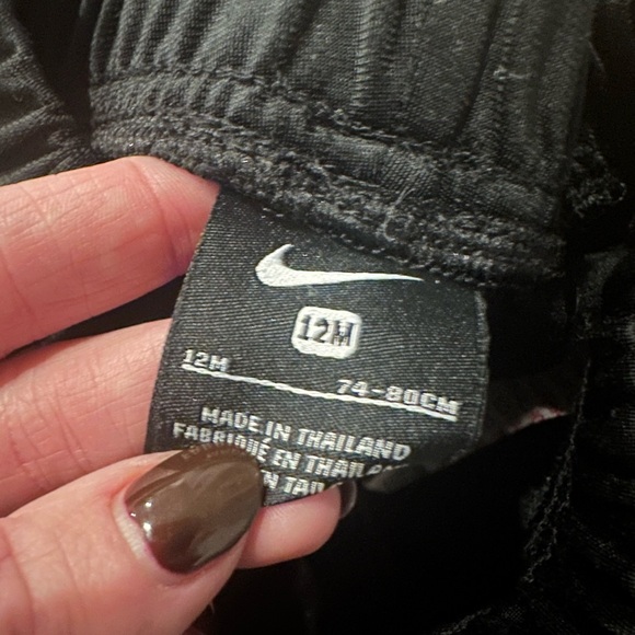 12 Month Nike Outfit - Picture 4 of 8